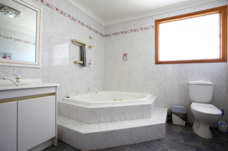 Cost of Bathtub Installation in Holland, MI